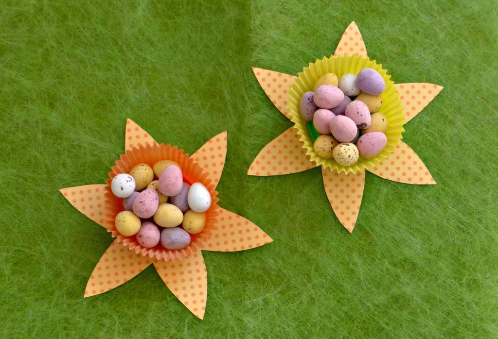 daffodil cupcake mini eggs holder
